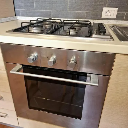 Domus Livio, 7 Min Fco Airport, Free Wifi, Garden Apartment, 2 Tv Hd *