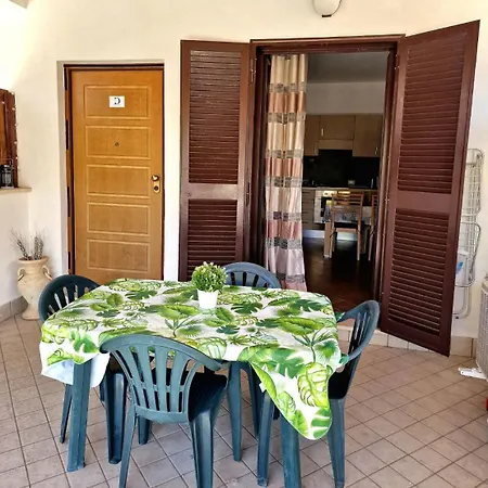 דירה Domus Livio, 7 Min Fco Airport, Free Wifi, Garden Apartment, 2 Tv Hd