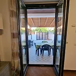 7 Min Airport, 15 Min Fiera Di Roma, Wifi, Garden, 2 Tv Hd Fiumicino