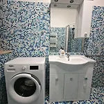 7 Min Airport, 15 Min Fiera Di Roma, Wifi, Garden, 2 Tv Hd