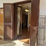 Apartment 7 Min Airport, 15 Min Fiera Di Roma, Wifi, Garden, 2 Tv Hd Fiumicino