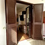 7 Min Airport, 15 Min Fiera Di Roma, Wifi, Garden, 2 Tv Hd Apartment Fiumicino