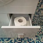 7 Min Airport, 15 Min Fiera Di Roma, Wifi, Garden, 2 Tv Hd * Fiumicino