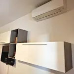 7 Min Airport, 15 Min Fiera Di Roma, Wifi, Garden, 2 Tv Hd Apartment