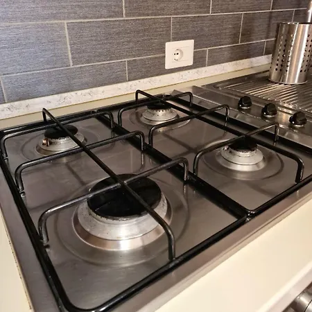 דירה 7 Min Airport, 15 Min Fiera Di Roma, Wifi, Garden, 2 Tv Hd *