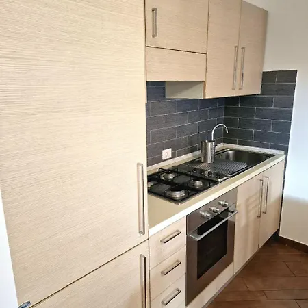 7 Min Airport, 15 Min Fiera Di Roma, Wifi, Garden, 2 Tv Hd דירה *