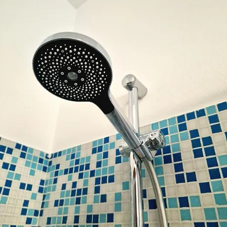 Domus Livio, 7 Min Fco Airport, Free Wifi, Garden Apartment, 2 Tv Hd Appartement