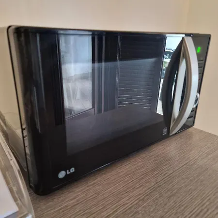 דירה 7 Min Airport, 15 Min Fiera Di Roma, Wifi, Garden, 2 Tv Hd *