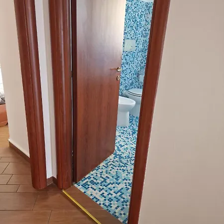 7 Min Airport, 15 Min Fiera Di Roma, Wifi, Garden, 2 Tv Hd *